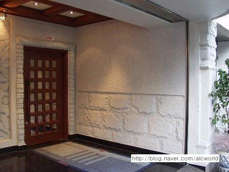 ALC주택 현관입구 조각